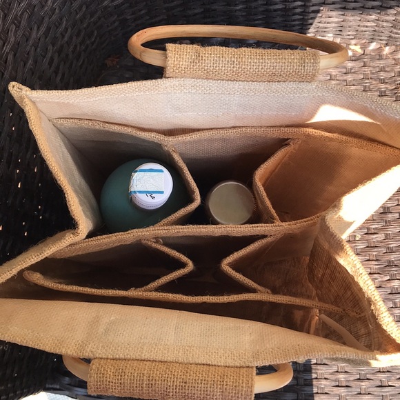 Wooden handle Market or bottle jute tote. Rare find! see photos/video.🌽🍾🍇🍎 - Picture 6 of 9